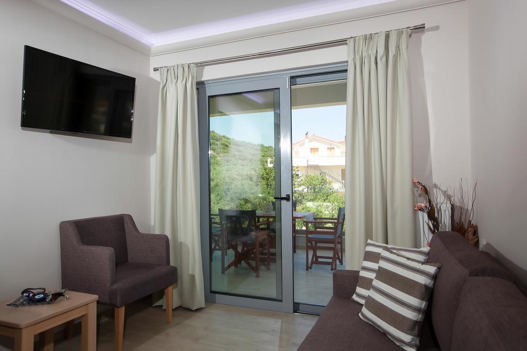Zante Suites Alykanas  Eksteriør billede